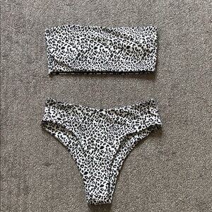 Leopard Print Bandeau Bikini Set in Black and White